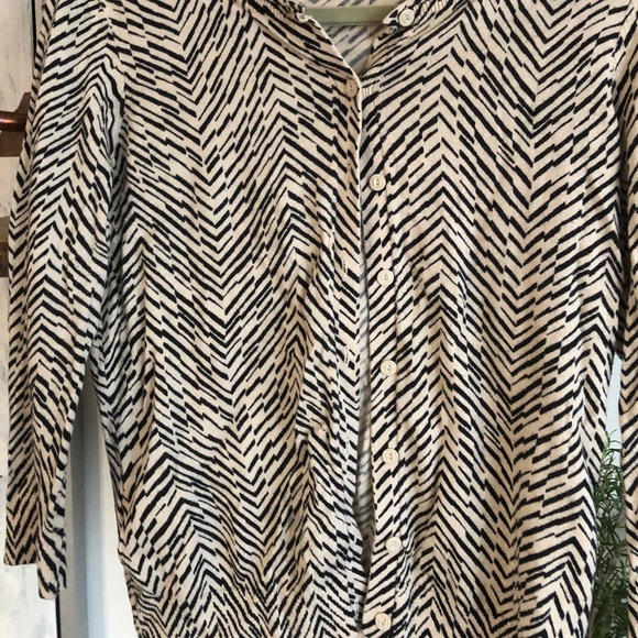 Loft Black and white herringbone Cardigan - Picture 2 of 4